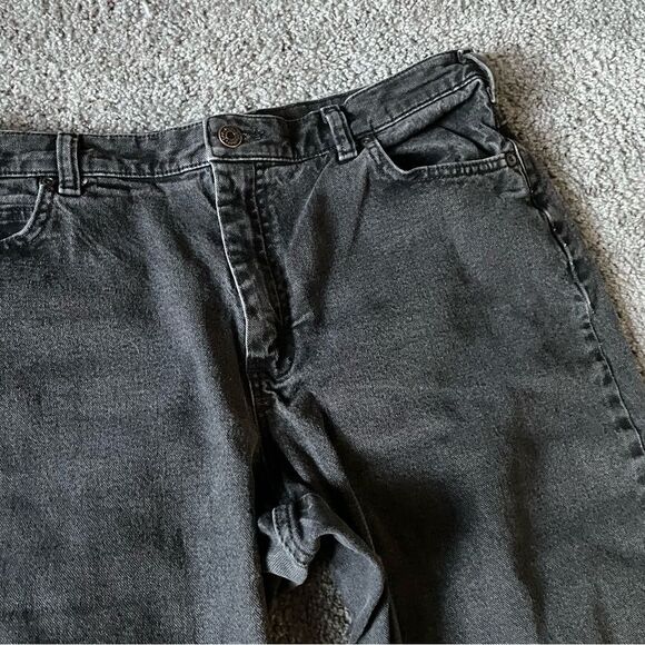 Lee Relaxed Straight Leg Mid Rise Women’s Jeans in Black Denim size 12 Short - Picture 3 of 10